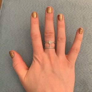 🔥 price drop ‼️ Henri bendel ring